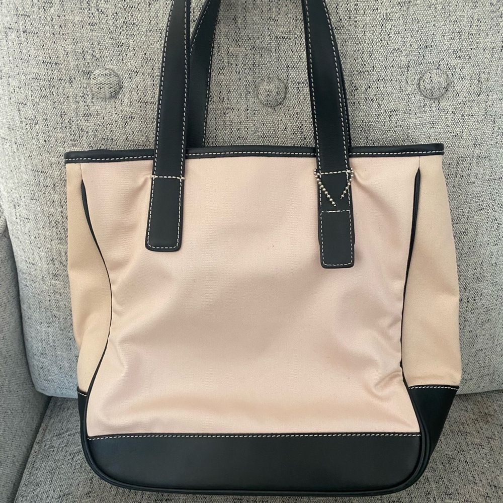 Coach Elegant Black and Pink Vintage Tote